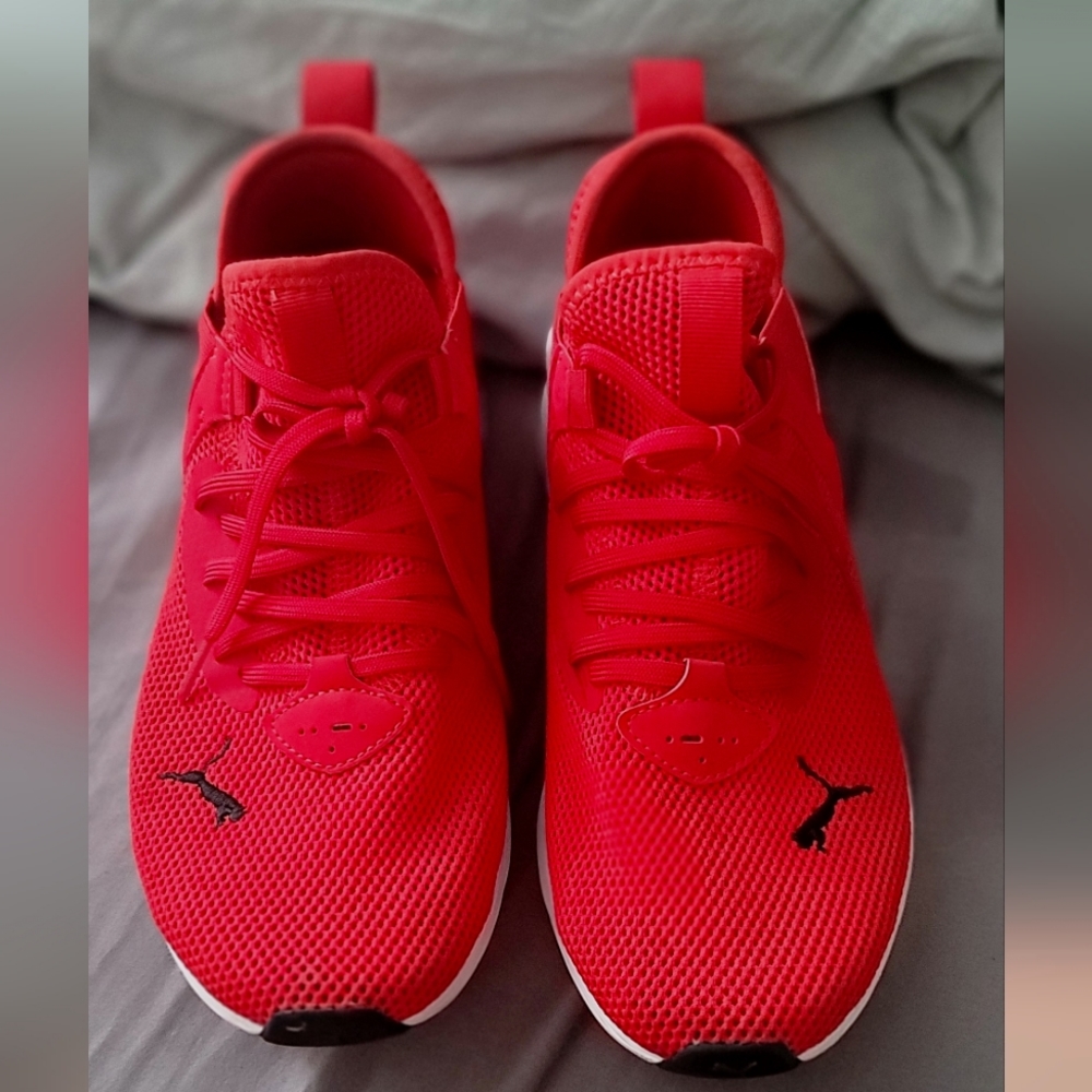 🚨 Puma Mens Red Sneakers